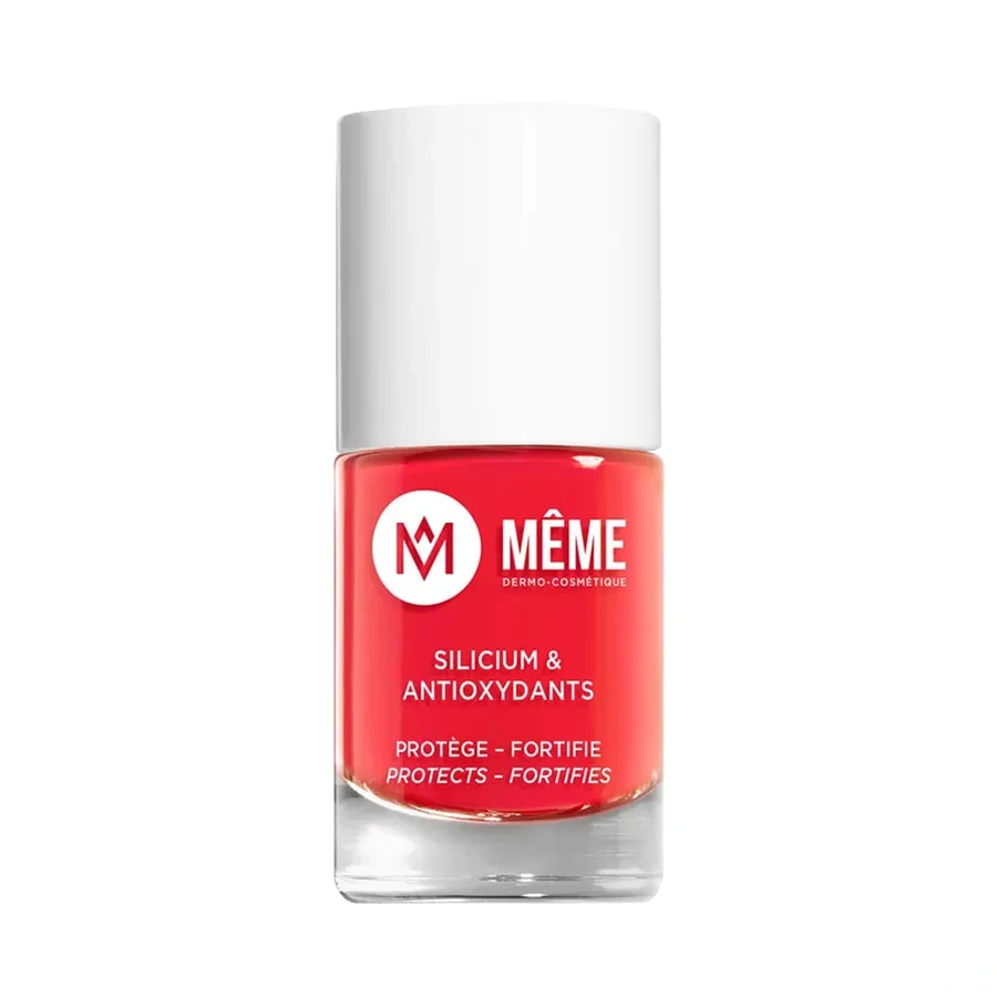 Même Vernis à Ongles au Silicium